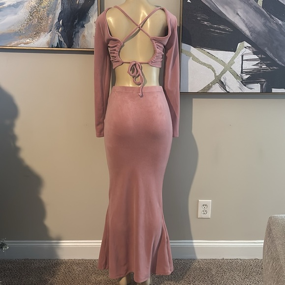 SHEIN- 2pc Long Skirt and Shirt Set size M - Picture 5 of 7